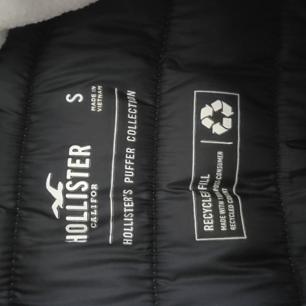 Hollister White Quilted Jacket - Size S - Picture 6 of 8
